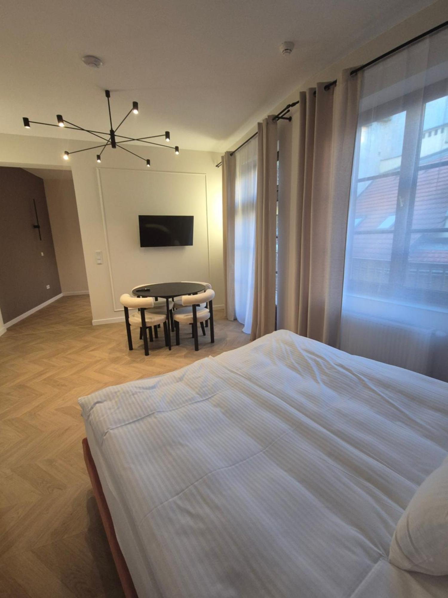 Hetman Main Square Apartment